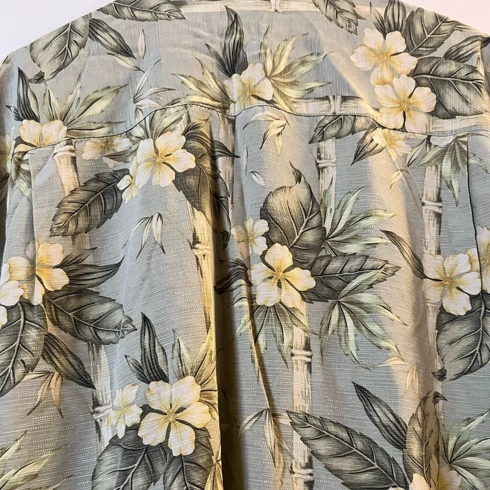 Jamaica Jaxx 100% Silk Hawaiian Bamboo Tropical Floral Short Sleeve Shirt